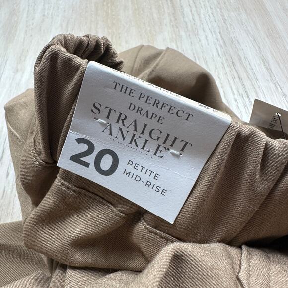 NWT Lane Bryant The Perfect Drape Straight Ankle Petite Mid Rise Pants 20 PETITE - Picture 11 of 16